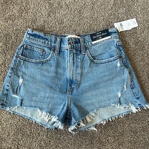Abercrombie & Fitch The Mom Short